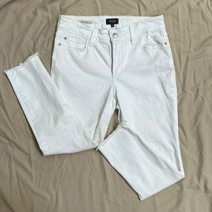 White jeans raw hem by NYDJ sz 6P